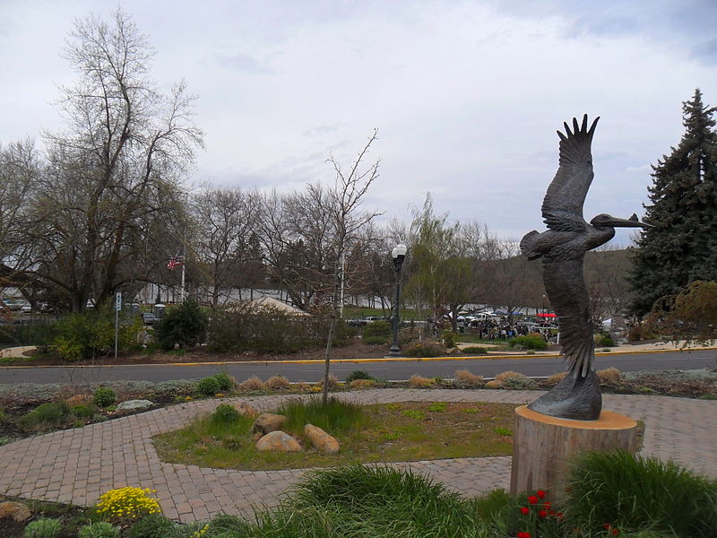 KLAMATH FALLS VETERANS MEMORIAL PARK