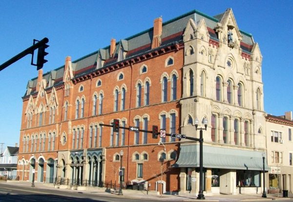 MONUMENTAL BUILDING MEMORIAL