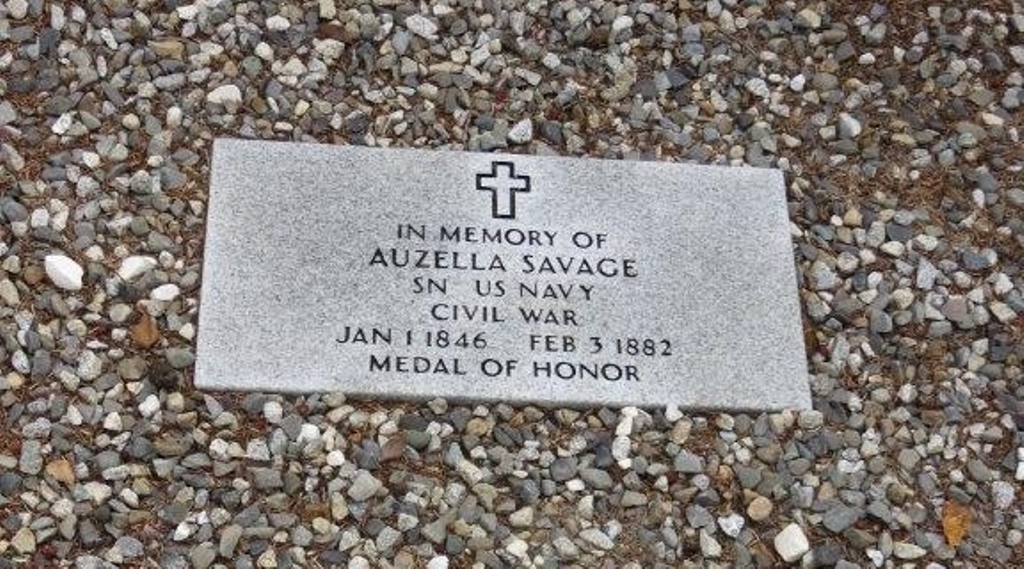 AUZELLA SAVAGE MEDAL OF HONOR WAR MEMORIAL PLAQUE