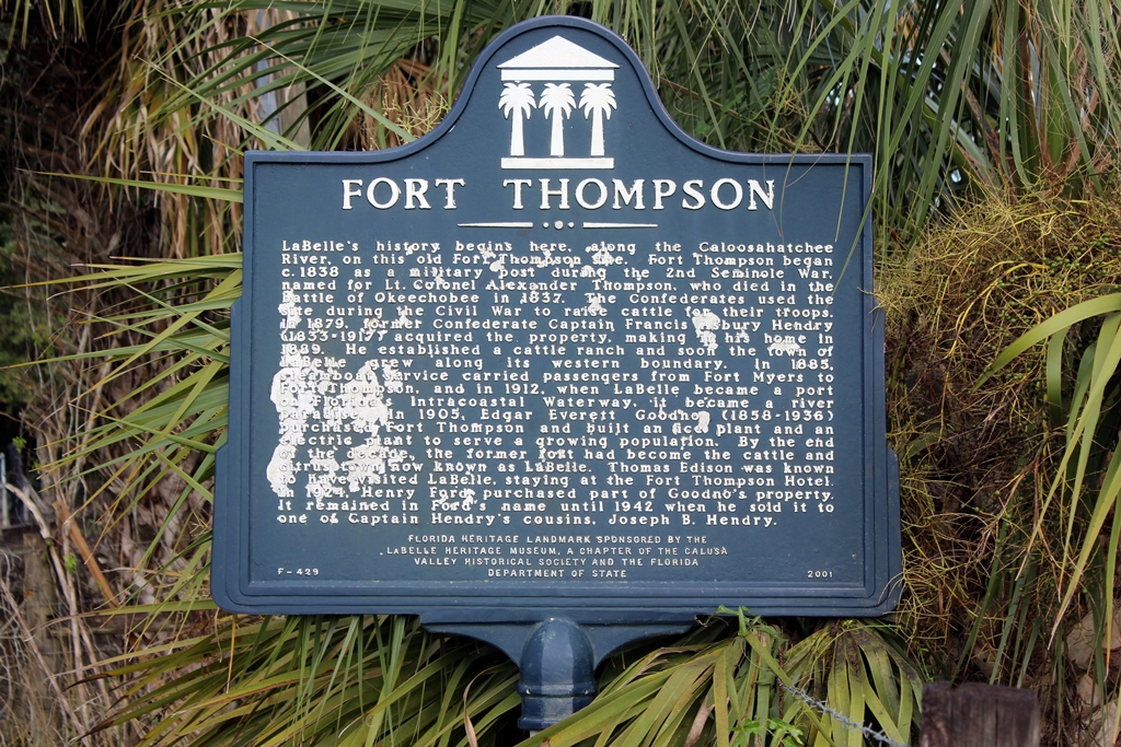 FORT THOMPSON WAR MEMORIAL MARKER
