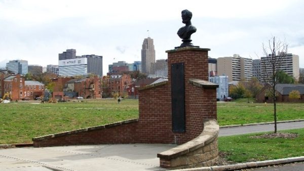 LAUREL-LINCOLN WORLD WAR II MEMORIAL