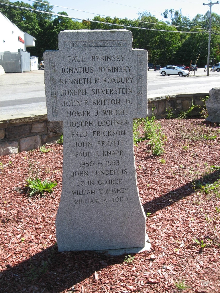 MAHOPAC WORLD WAR II AND KOREAN WAR IN MEMORIAM STONE