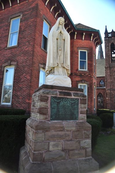ORLEANS COUNTY WORLD WAR II MEMORIAL