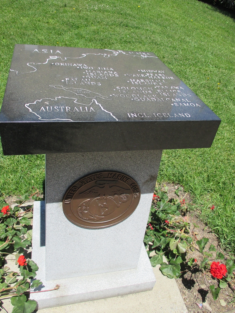 SPECIAL MARINE CORPS UNITS OF W.W. II MEMORIAL PEDESTAL
