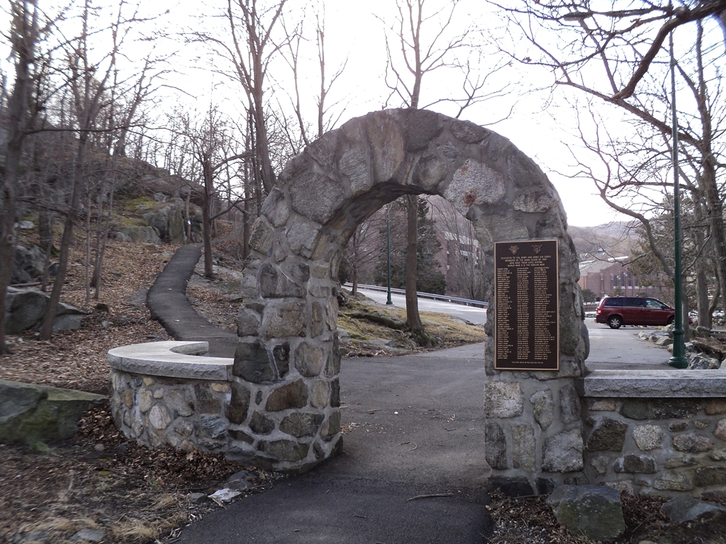 USMA CLASS OF 1941 MEMORIAL ARCH