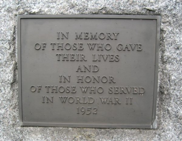 YORKTOWN WORLD WAR II MEMORIAL PLAQUE