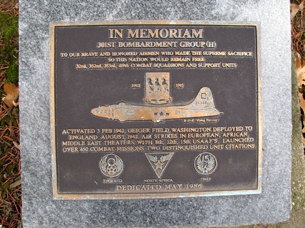 301ST BOMBARDMENT GROUP (H) WAR MEMORIAL PLAQUE