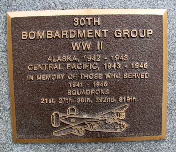 30TH BOMBARDMENT GROUP WW II MEMORIAL PLAQUE