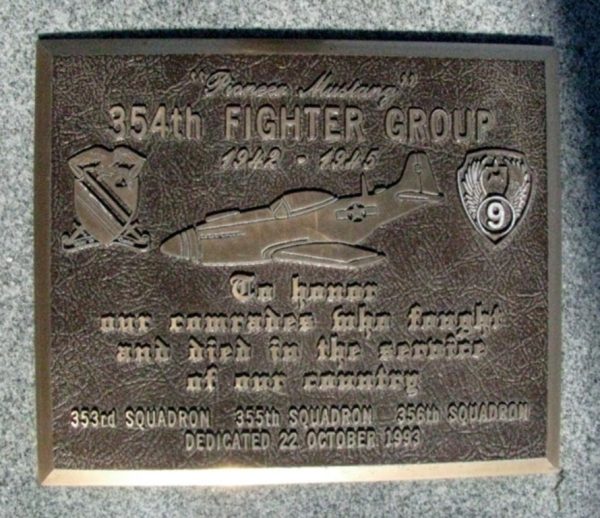 354TH FIGHTER GROUP “PIONEER MUSTANG” WAR MEMORIAL PLAQUE