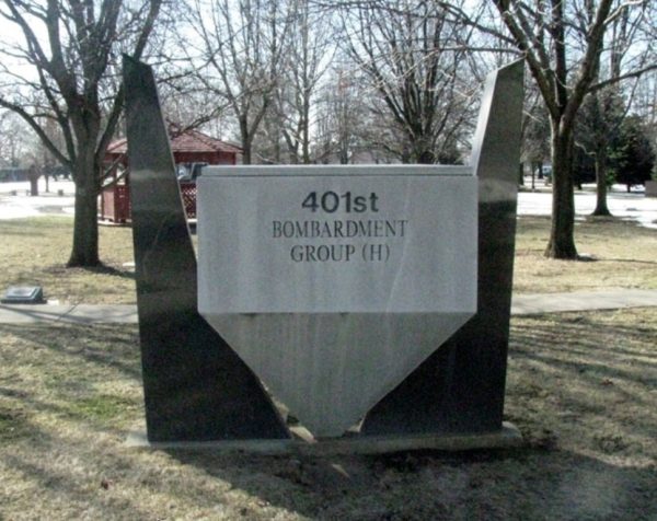 401ST BOMBARDMENT GROUP (H) WAR MEMORIAL BACK