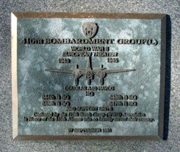 410TH BOMBARDMENT GROUP (L) WAR MEMORIAL PLAQUE