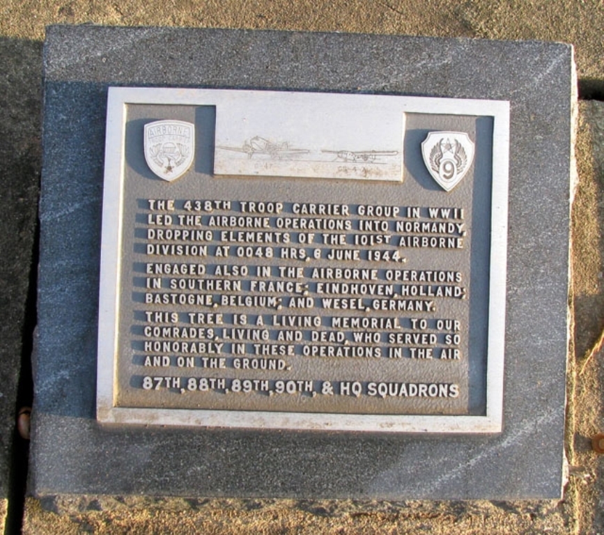 438TH TROOP CARRIER GROUP WAR MEMORIAL PLAQUE
