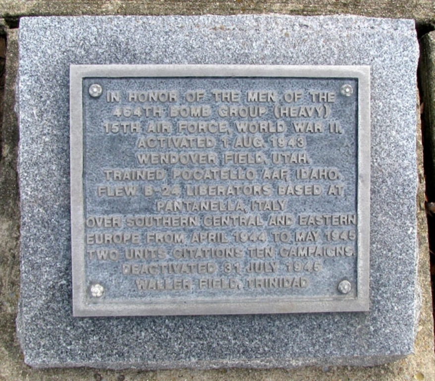 464TH BOMB GROUP (H) WAR MEMORIAL PLAQUE