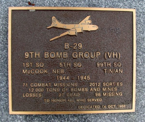 9TH BOMB GROUP (VH) WAR MEMORIAL PLAQUE