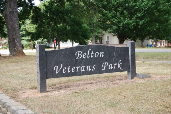 BELTON VETERANS PARK MEMORIAL ENTRANCE STONE