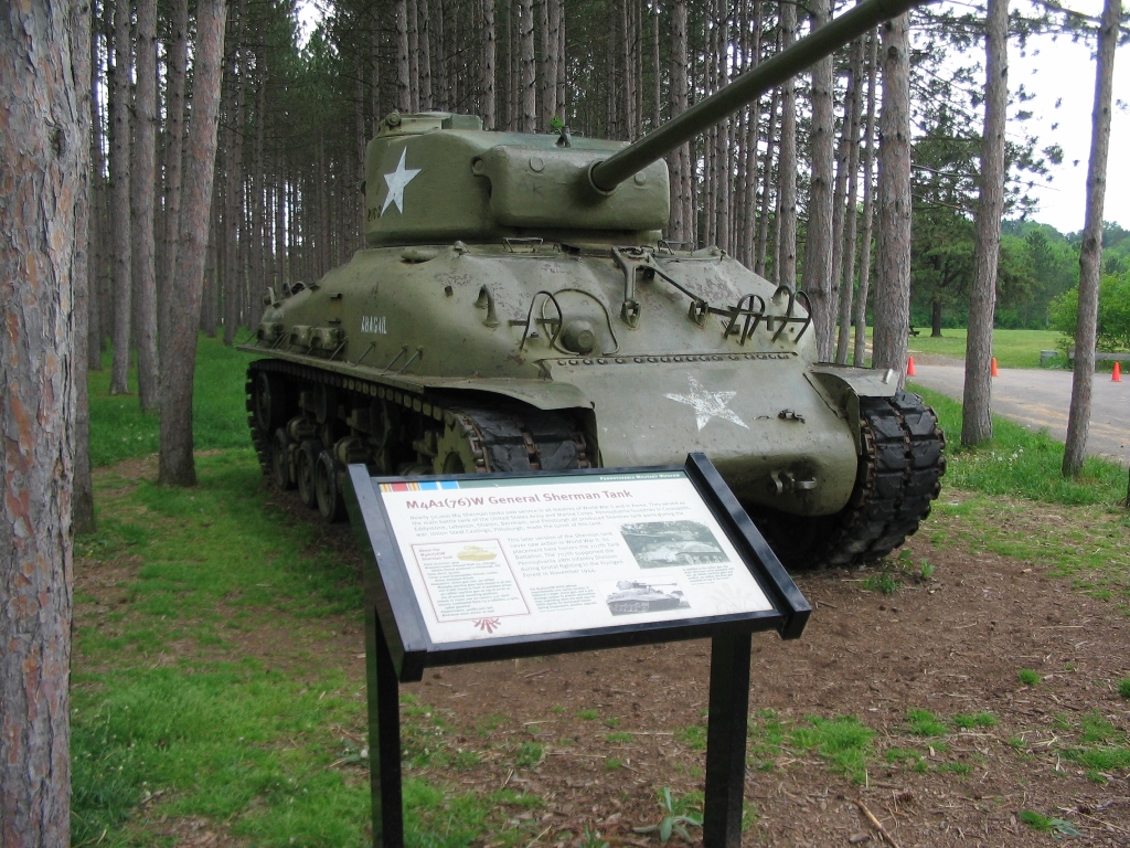 M4A1(76)W GENERAL SHERMAN TANK MEMORIAL
