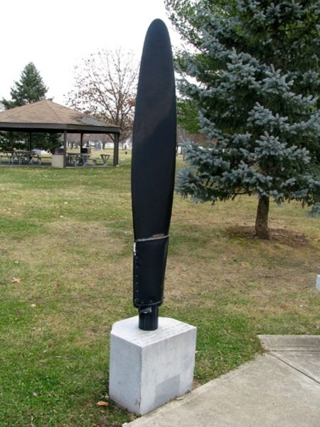 P-47 THUNDERBOLT PROPELLOR BLADE WAR MEMORIAL