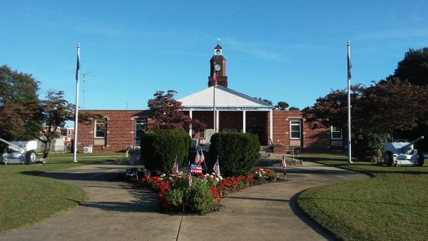 TINICUM WAR MEMORIAL WIDE-ANGLE