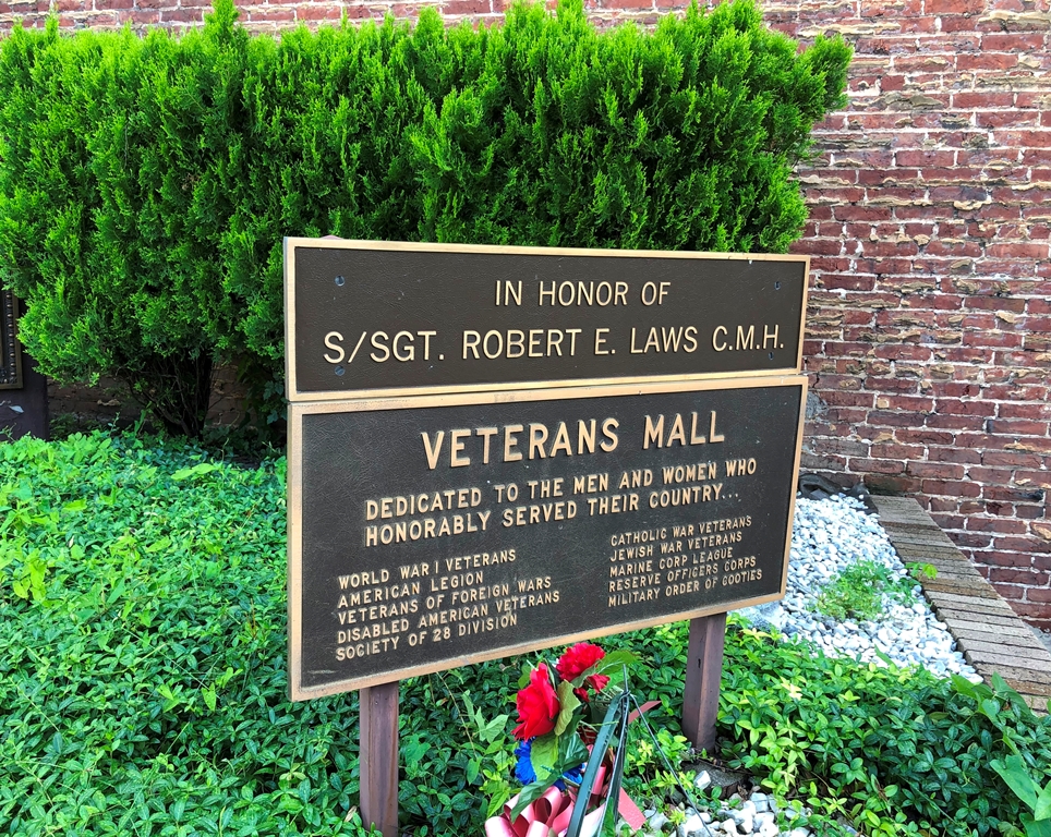 VETERANS MALL MEMORIAL PLAQUE A