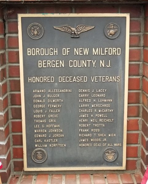 BOROUGH OF NEW MILFORD HONORED DECEASED VETERANS MEMORIAL PLAQUE