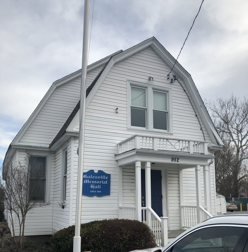 GALESVILLE MEMORIAL HALL