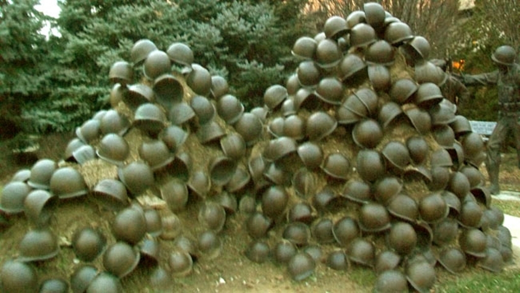 MUSKINGUM COUNTY SUPREME SACRIFICE MEMORIAL HELMETS C