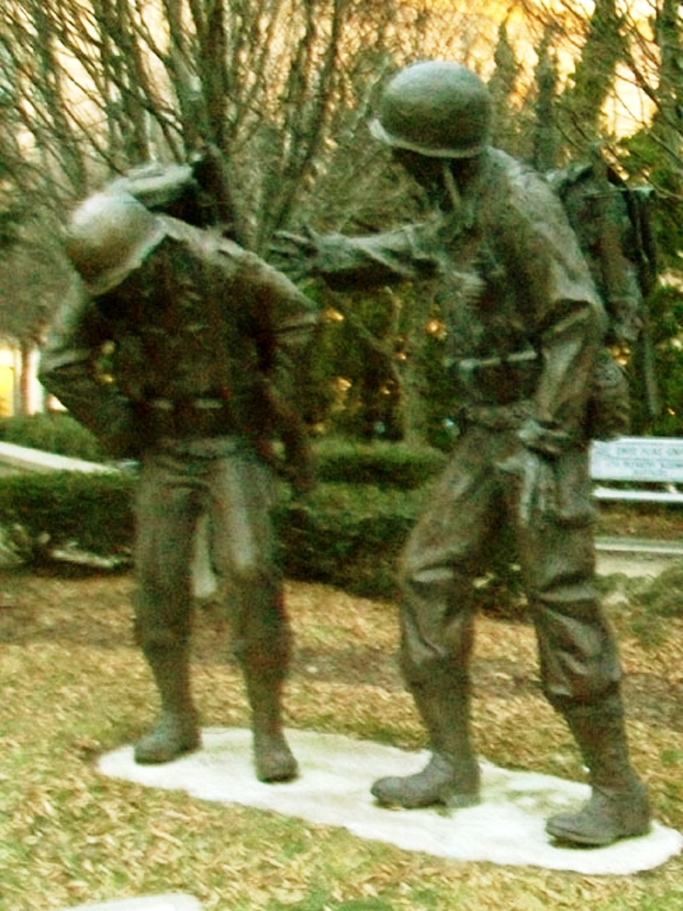 MUSKINGUM COUNTY SUPREME SACRIFICE MEMORIAL STATUES