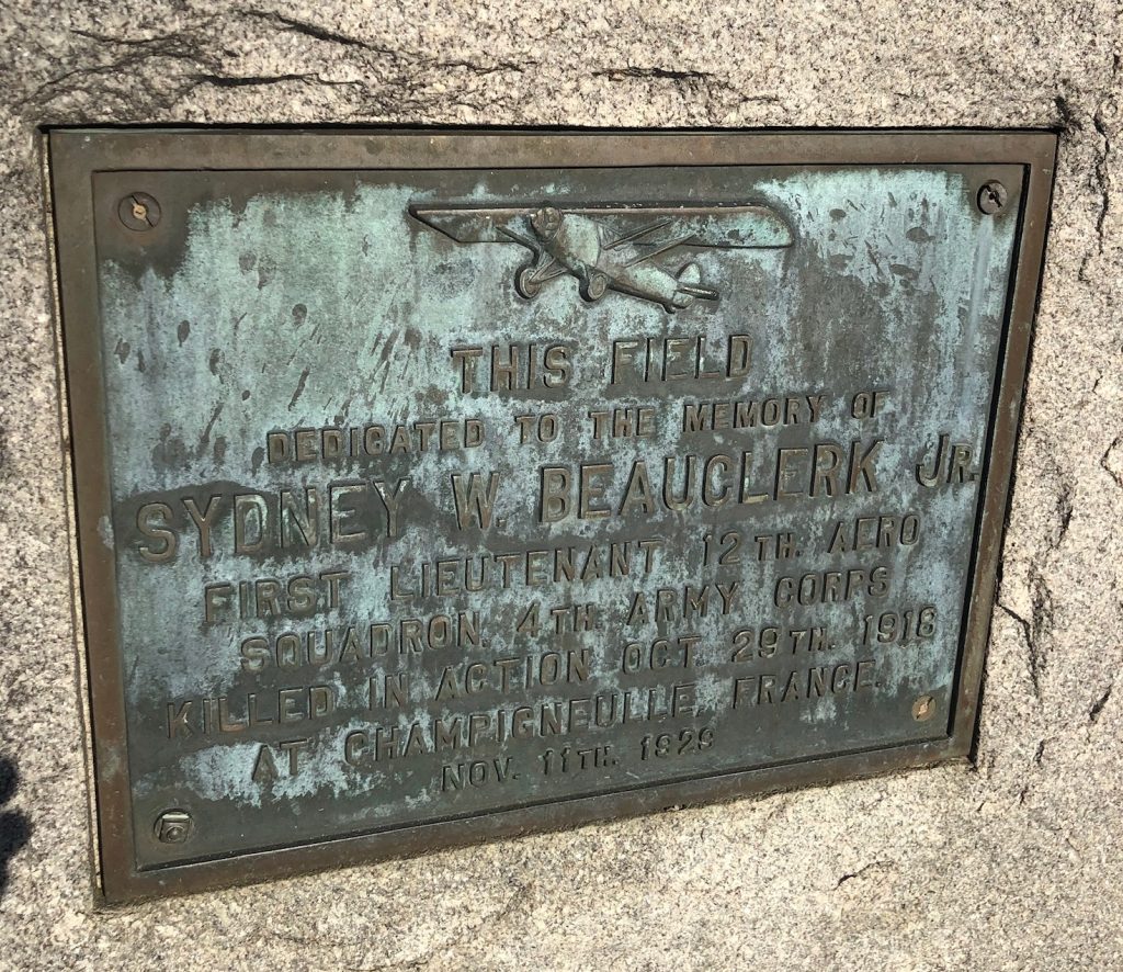 THIS FIELD WAR MEMORIAL PLAQUE