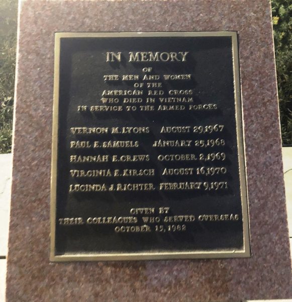 AMERICAN RED CROSS VIETNAM WAR MEMORIAL PLAQUE