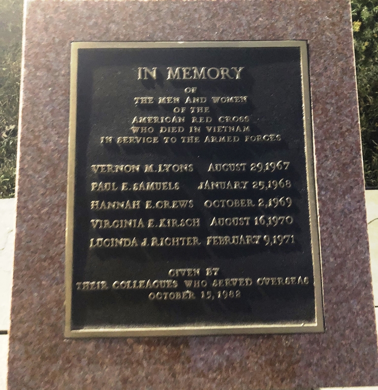 AMERICAN RED CROSS VIETNAM WAR MEMORIAL PLAQUE