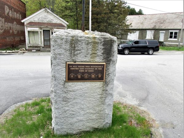 CITIZENS OF PAWLET GREAT WAR MEMORIAL BACK