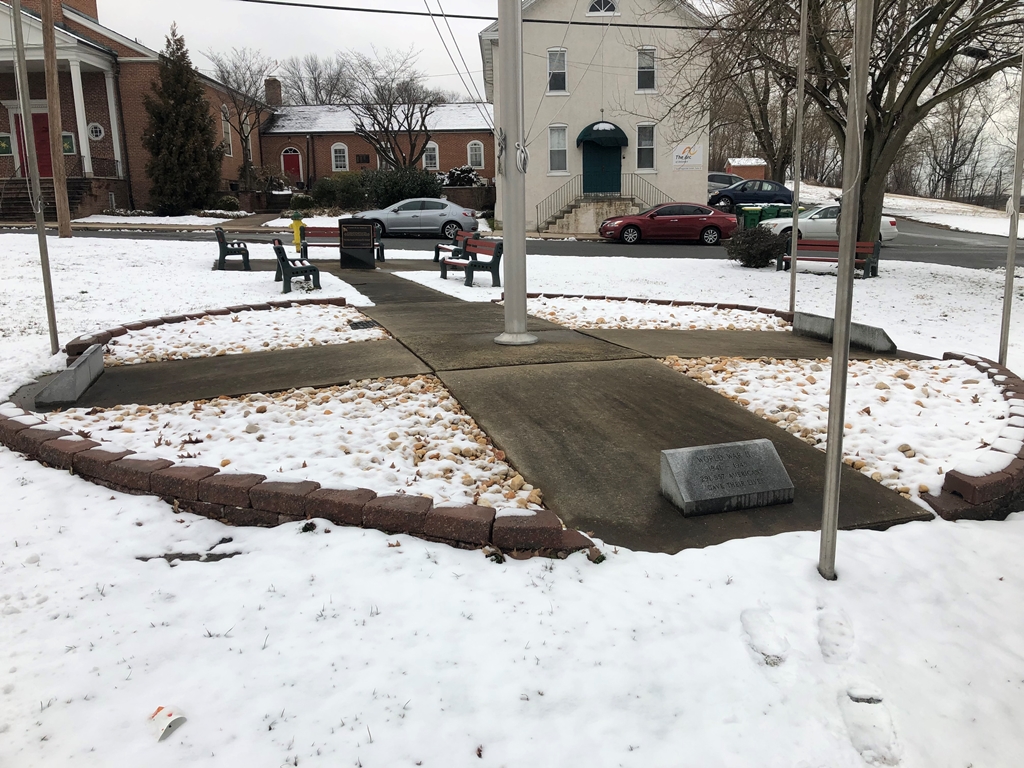 IN HONOR OF ALL VETERANS MEMORIAL