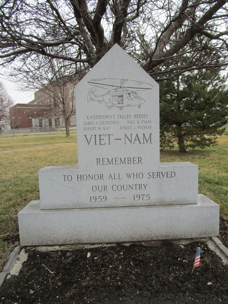 KAISERTOWN’S VIET-NAM FALLEN HEROES WAR  MEMORIAL