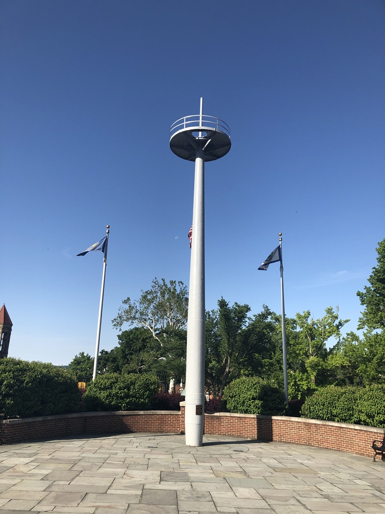 MEMORIAL MAST OF THE BATTLESHIP WEST VIRGINIA