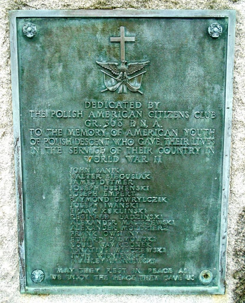 POUGHKEEPSIE POLISH AMERICAN WORLD WAR II MEMORIAL PLAQUE