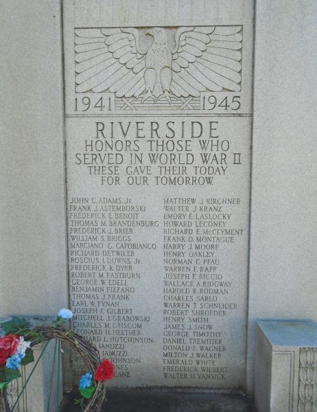 RIVERSIDE WORLD WAR II MEMORIAL CLOSE-UP