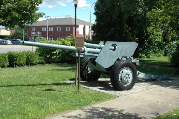WATERVLIET U.S. ARMY 3 INCH M5 ANTITANK GUN MEMORIAL