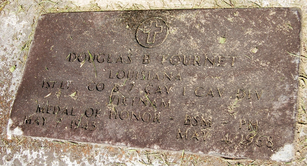DOUGLAS B FOURNET MEDAL OF HONOR WAR MEMORIAL GRAVE STONE