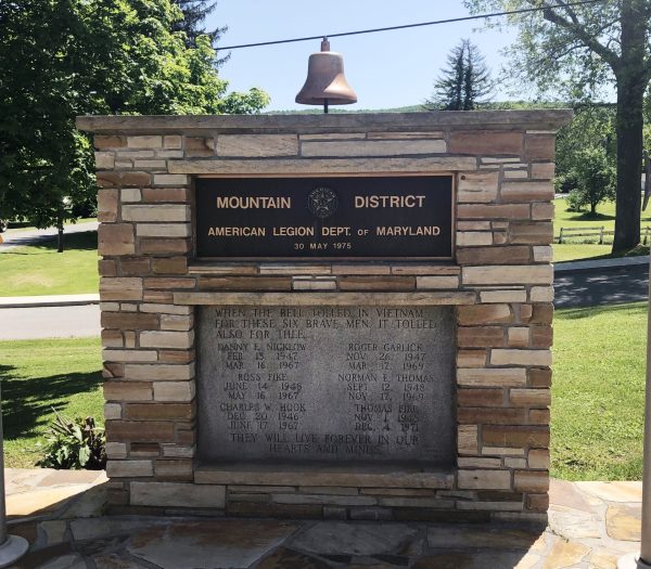 MOUNTAIN DISTRICT KILLED IN ACTION VIETNAM VETERANS MEMORIAL