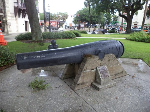 U.S. BATTERY K, 2D ILLINOIS LIGHT ARTILLERY WAR MEMORIAL CANNON