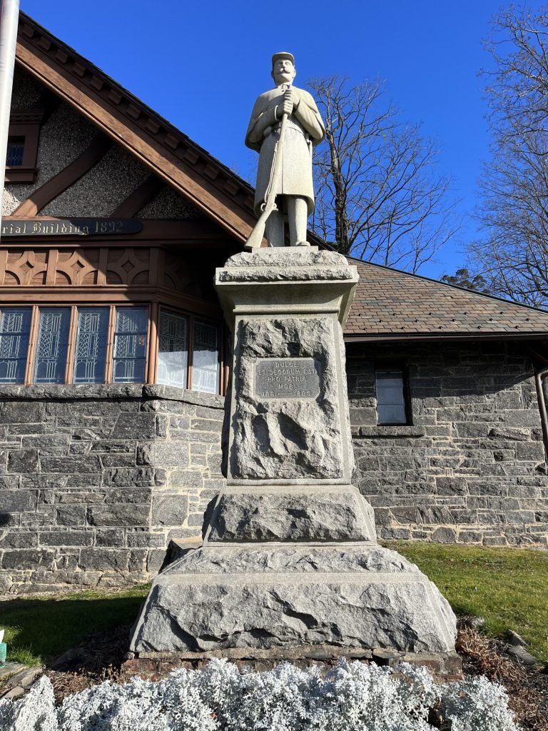 HUNTINGTON SOLDIERS AND SAILORS MEMORIAL