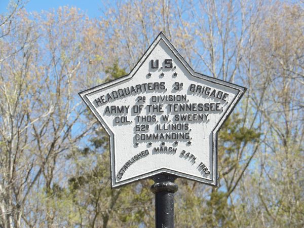 U.S. HEADQUARTERS, 3D BRIGADE, 2D DIVISION WAR MEMORIAL PLAQUE