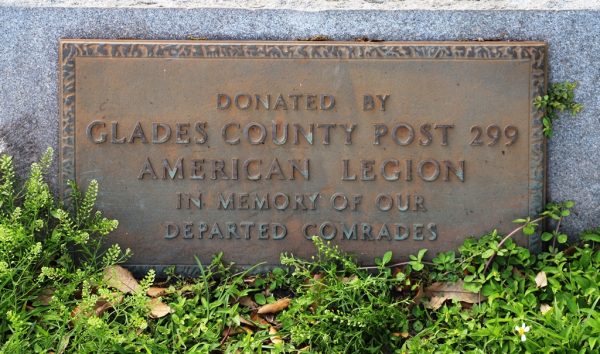 GLADES COUNTY POST 299 AMERICAN LEGION MEMORIAL FLAGPOLE PLAQUE