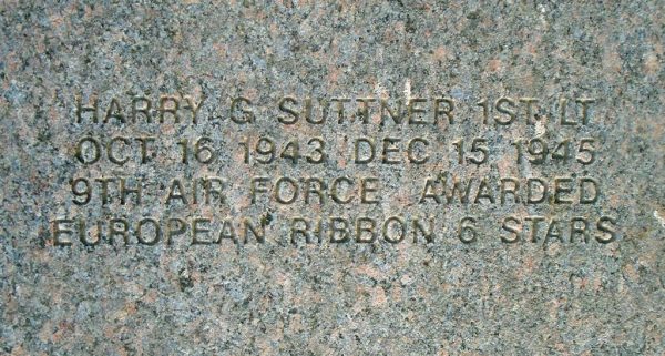 IN RESPECTFUL REMEMBRANCE TO OUR WORLD WAR II VETERANS STONE B