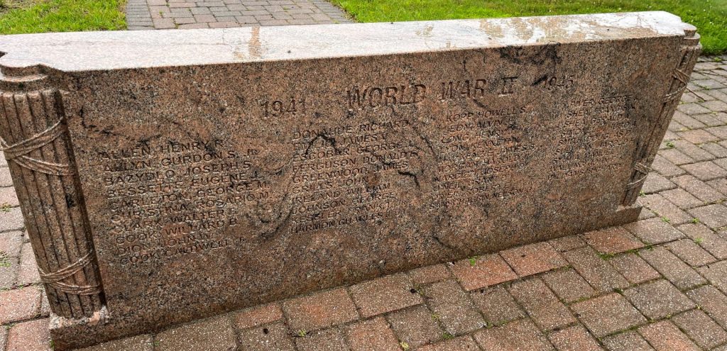TOWN OF STONINGTON VETERANS MEMORIAL STONE B