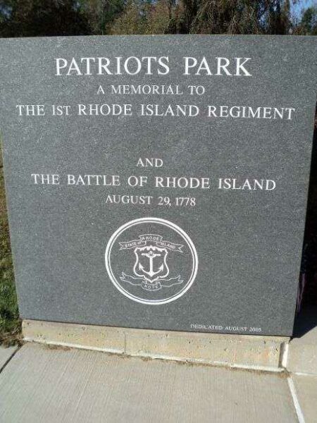 THE 1ST RHODE ISLAND REGIMENT MEMORIAL ENTRANCE STONE
