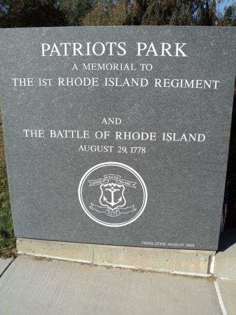 THE 1ST RHODE ISLAND REGIMENT MEMORIAL ENTRANCE STONE