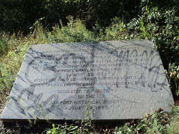 BUTTS HILL FORT REVOLUTIONARY WAR MEMORIAL