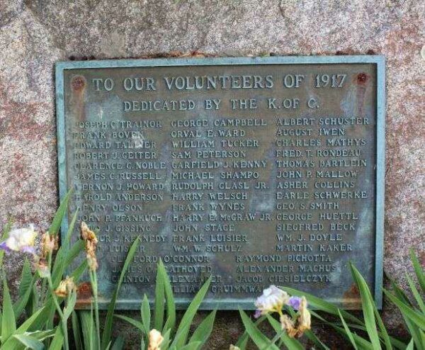 TO OUR VOLUNTEERS OF 1917 MEMORIAL PLAQUE