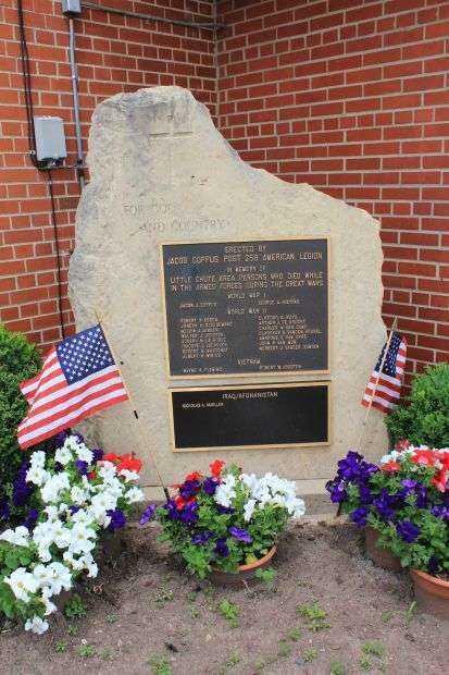 LITTLE CHUTE AREA VETERANS MEMORIAL